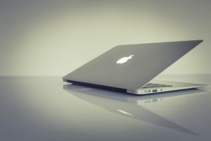 Подключение Wi-Fi на ноутбуке Apple в Реутове